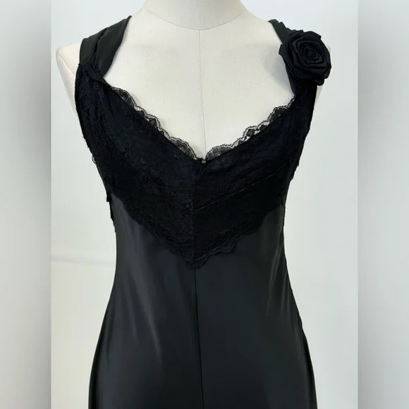 Kimchi Blue Cleo Black Satin Lace Wide-Leg Jumpsuit NWT Women’s Size M - Picture 5 of 13